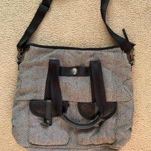 Lululemon Overnight/Gym Bag